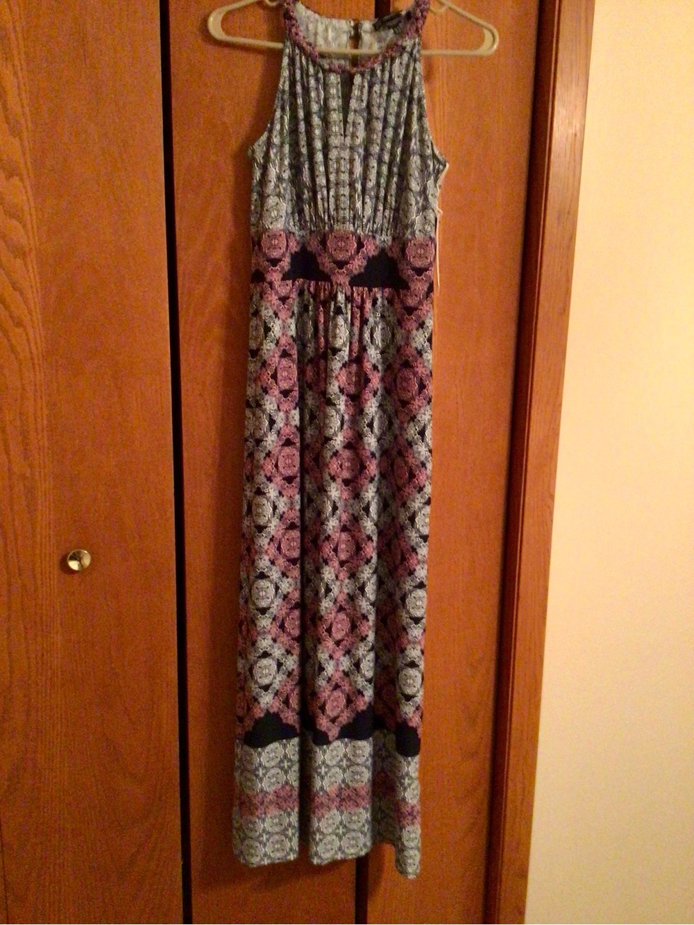 Maggy London Pink and Gray Patterned Sleeveless Maxi Dress